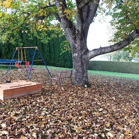 Im Seidlerhof Mit Balkon Und Garten Rohrnbach